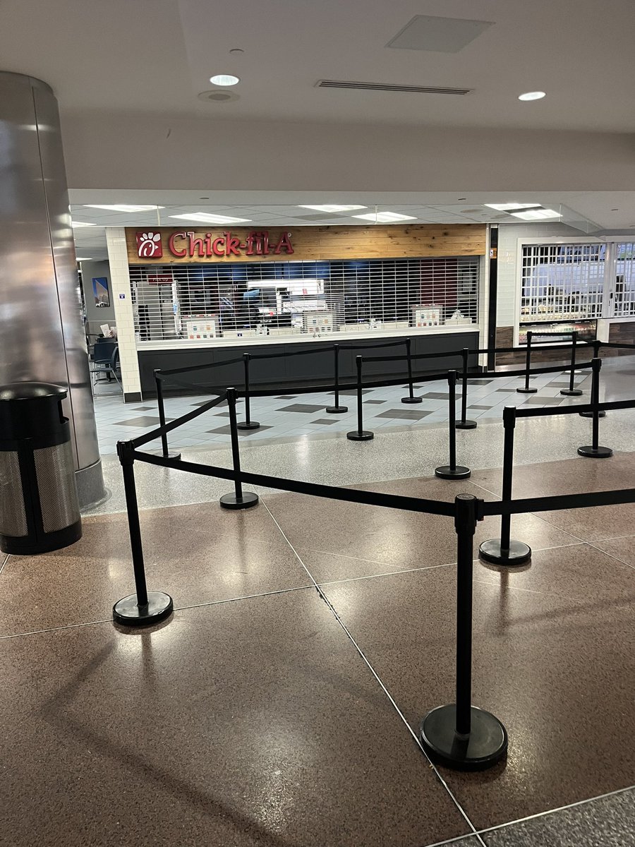 HiNathan9's tweet image. No worse feeling than getting to the airport chick-fil-a and seeing this