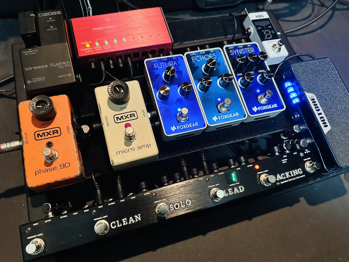 Satoru_guitar's tweet photo. 足元を少しずつ改良中。
現場でも活躍中。
強力な両面テープと蓄光テープをホームセンターに買いに行きたい。
#foxgear https://t.co/LESrLocrfM