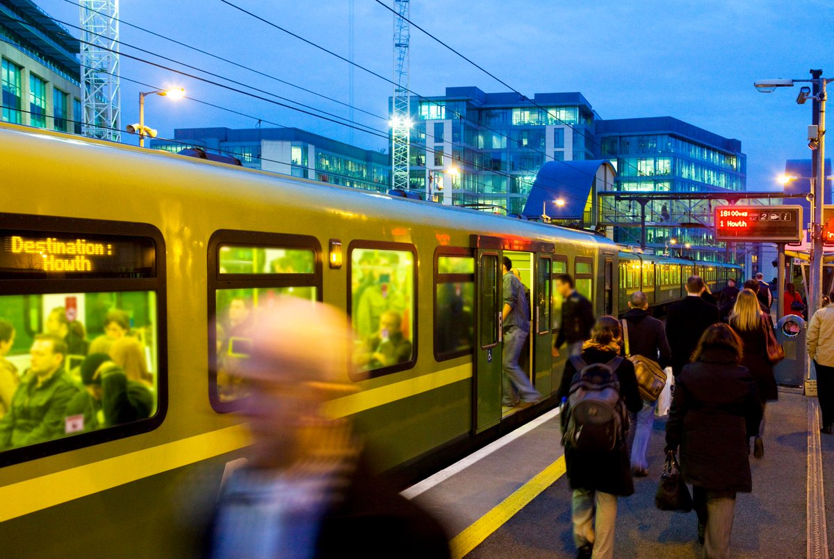 Today marks the 190th anniversary of railways in Ireland, the opening of the Dublin &amp; Kingstown Railway!

On 17th December 1834, passengers first took the train between Westland Row (Pearse) &amp; Kingstown (Dun Laoghaire) Stations - also the world's first commuter rail line. -AD