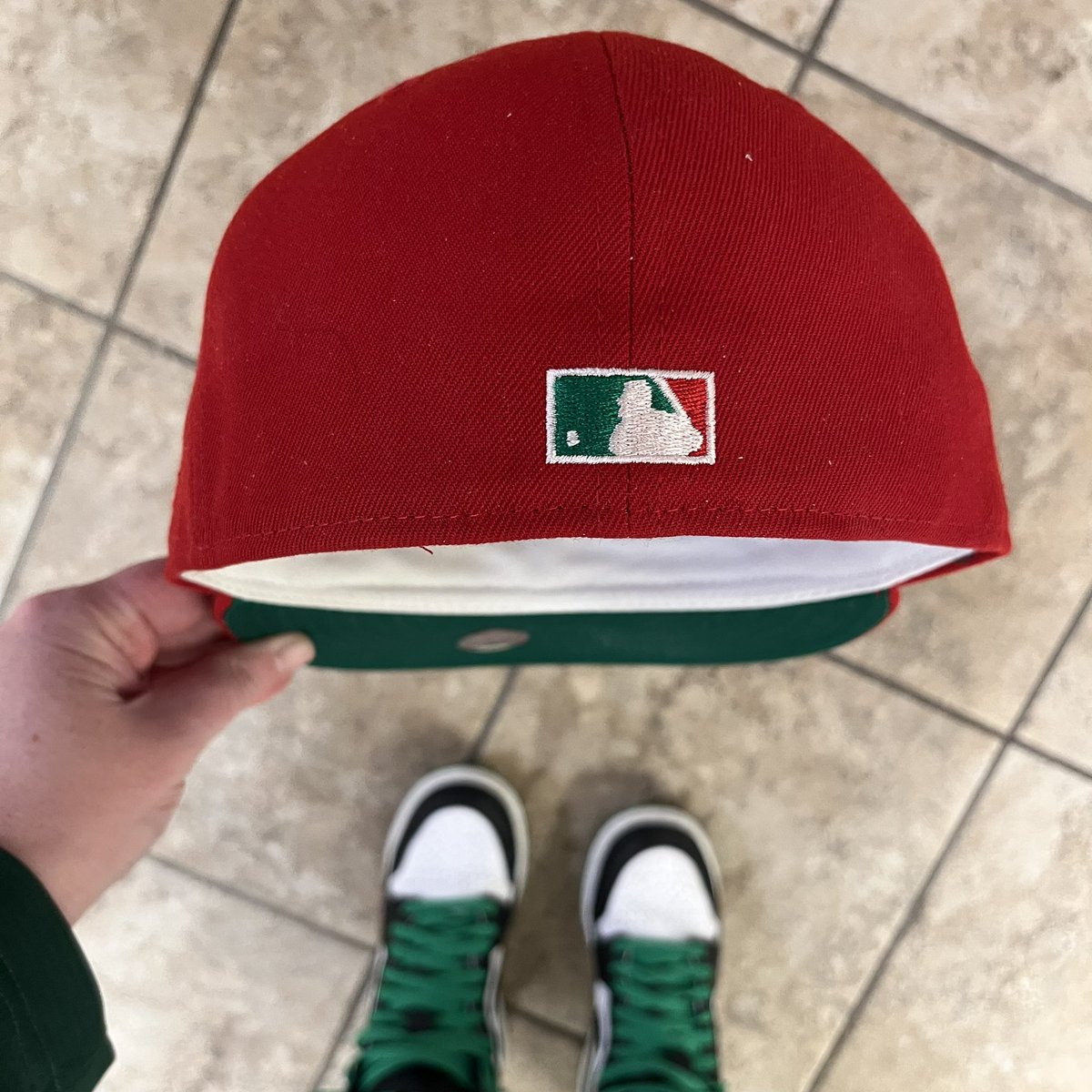 jaylaw22's tweet image. 351/366

#kicksandfits #kicksandcaps #hatgame #neweracap #fittedroyalty #teamfitted #59fifty #flyyourownflag #committedtothefitted #ladiesrockfitteds #hypebeastkc #uhc18 #hatclub #rockyourkicks  #jordan #jordan1 #jordan1highluckygreen #jordan1high #expos #montrealexpos