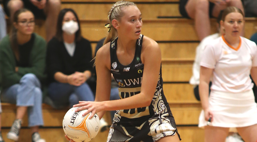 Netball Australia (@netballaust) on Twitter photo Building the base of netball's pyramid is key for newly appointed EGM of Netball, Megan Simpson.
✍️ <a href="/LindaCPearce/">Linda Pearce</a>
READ 👉 netball.com.au/news/simpson-n… Building the base of netball's pyramid is key for newly appointed EGM of Netball, Megan Simpson.
✍️ <a href="/LindaCPearce/">Linda Pearce</a>
READ 👉 netball.com.au/news/simpson-n…