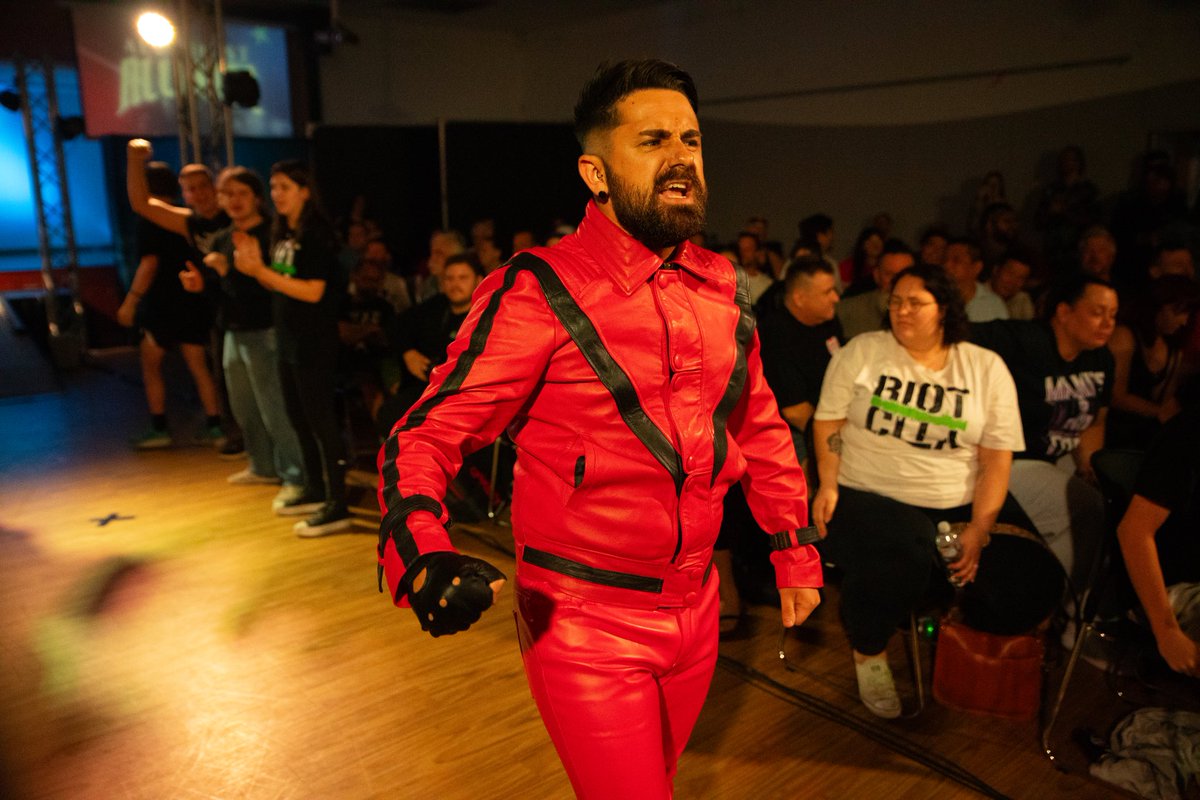 thatjimmycguy's tweet photo. How it started
/How it went

@rcwrestling #RCWBFS https://t.co/CK3vm5MQux