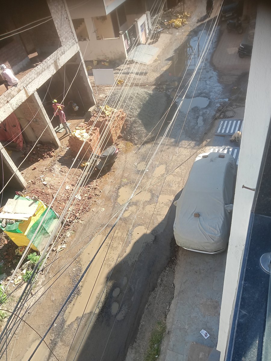 SinghM009's tweet photo. @PMOIndia @MoHFW_INDIA  @CMMadhyaPradesh @SwachhIndore   koi bhi vikas nhi ho rha h aapki govt. Me @advpushyamitra aap kuch kam karenge ya nhi ya @MadhuVermaBJP aap only vote mangne ke time he aaynge kya ward 77 brajnayani colony limbodi ki halat dekho @aajtak is mamle ko uthaye https://t.co/bOLd24m824