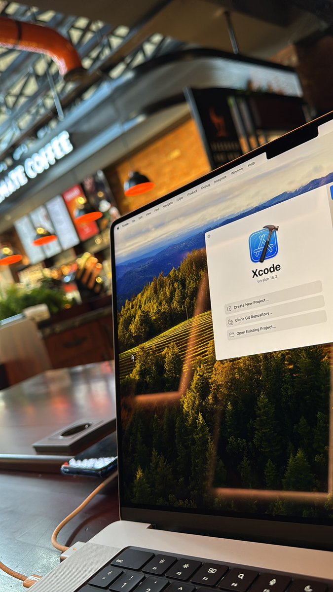 fatihiosdev's tweet image. Uzaktan çalışmanın en güzel yanı, her yerde ofisini kurabilmek. 💻☕ 

#iOSDeveloper #RemoteWork