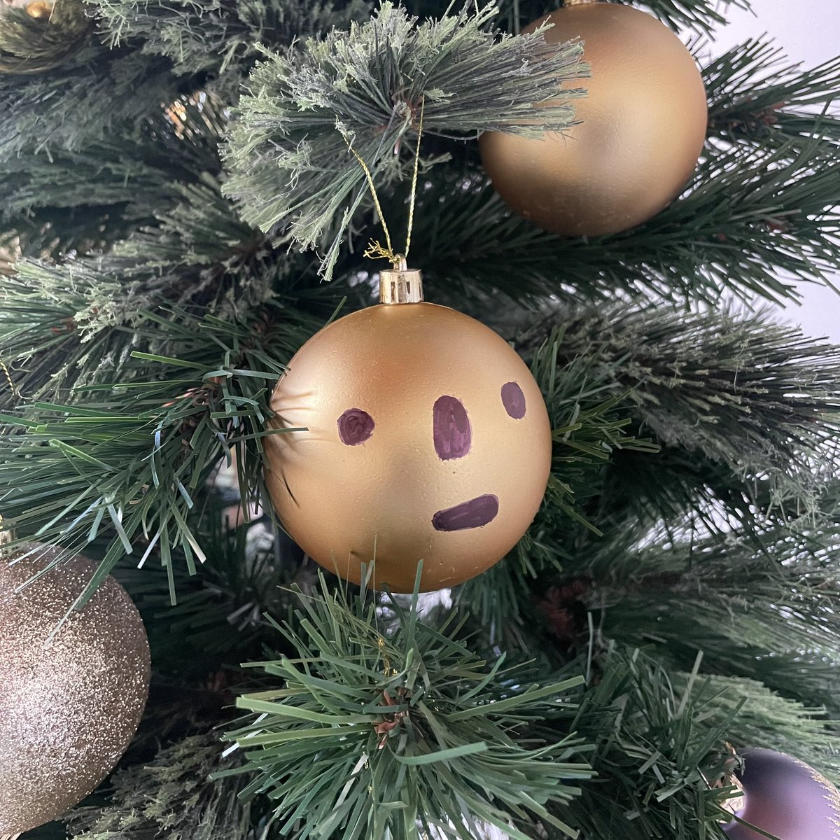 Create a <a href="/TaprootWizards/">Taproot Wizards</a> bauble in 3 easy steps

1. Create and print wizard face template 
2. Cut out and stick on bauble
3. Colour in with sharpie

Done. Merry Wizmas  🪄🎄