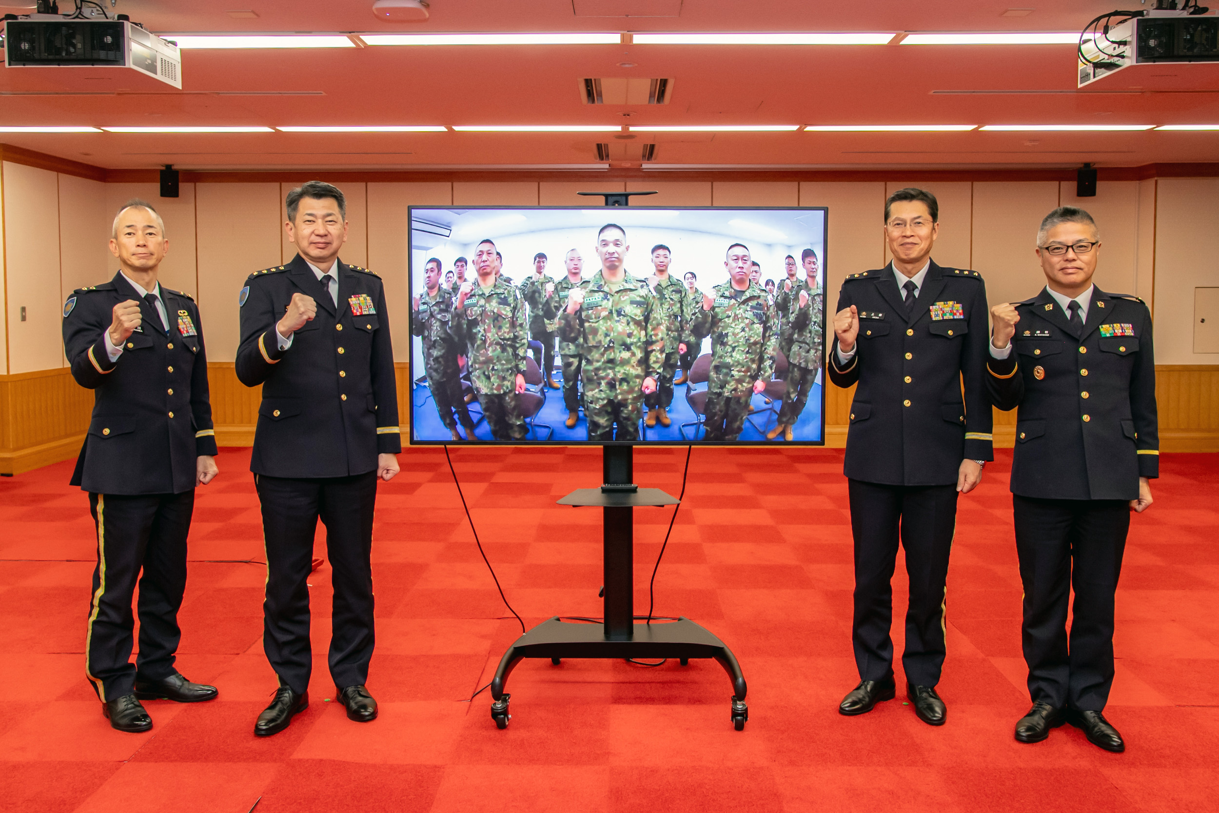 防衛省 陸上自衛隊 on X: 防衛省 陸上自衛隊 on X: