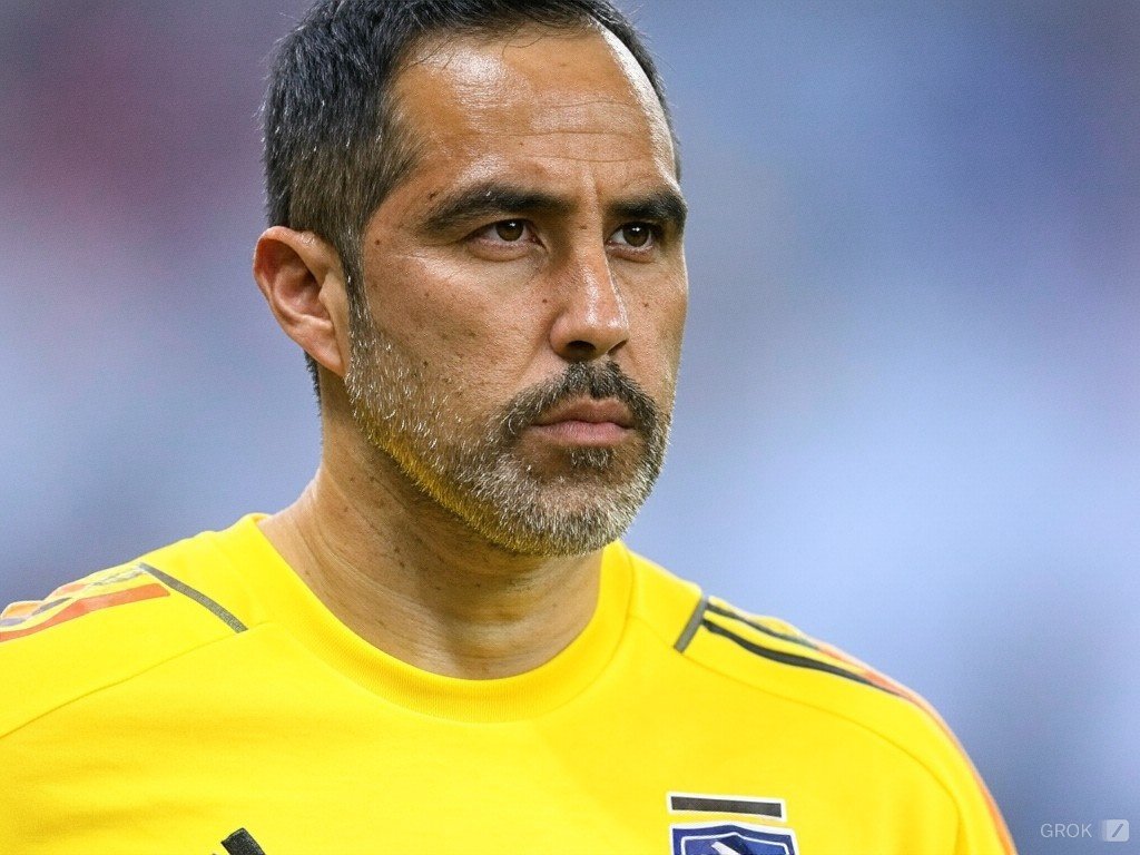 RDeportesfc's tweet photo. El miércoles se confirma si  @C1audioBravo tendrá su último baile con @ColoColo https://t.co/uazaaNZYzY