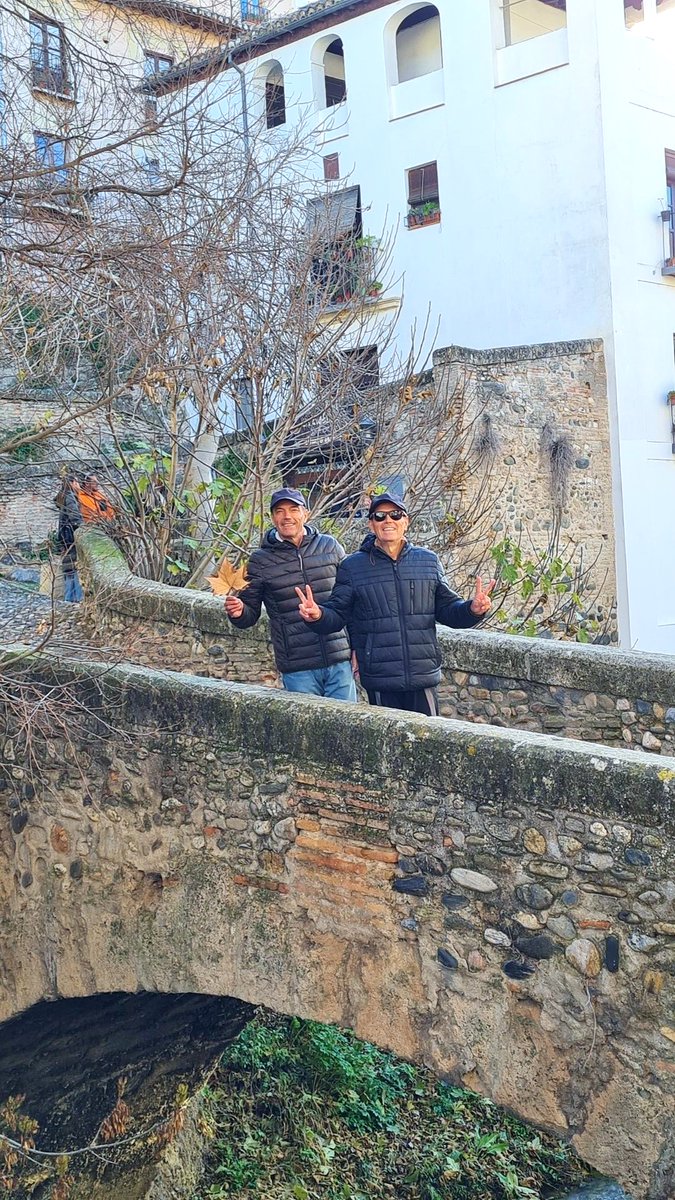 Granadeando..!!!por Grana'
nuestro bello Planeta""
Feliz Dia.!!!!