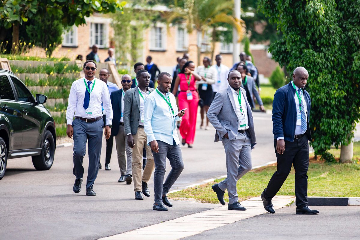 NewTimesRwanda's tweet photo. PHOTOS: Public servants arrive at #Rwanda Military Academy-Gako for the Public Service Induction Programme graduation ceremony.

A total of 957 participants, trained on their roles in advancing NST2 and Vision 2050, are set to graduate.

📸: @dushimimana_e https://t.co/pcfenZuKuG