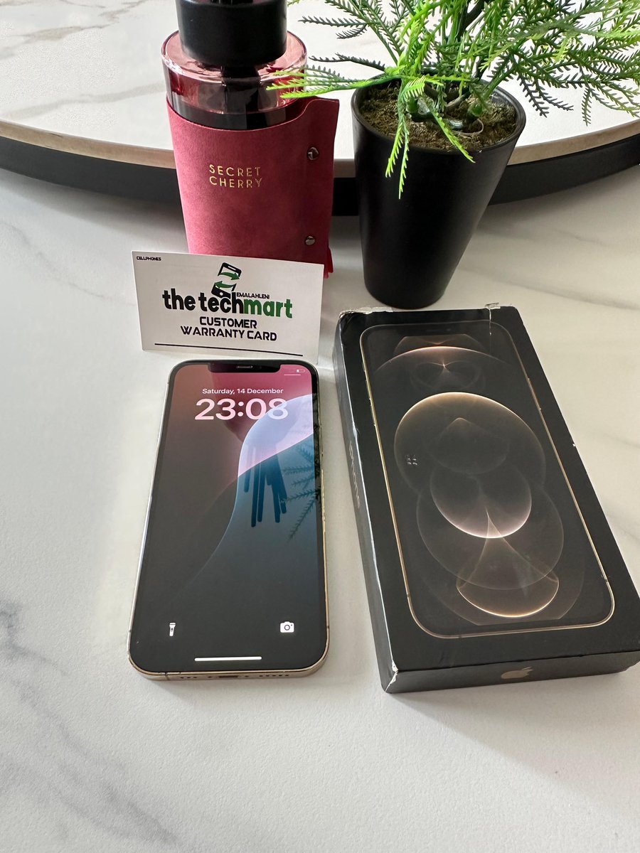 TheTechMart3's tweet photo. THETECHMART |SECUNDA|

☑️iPhone 12 Pro Gold 128GB

☑️R10 500

iPhone 12 Pro in stock✅Condition is GREAT 🔥. Phone comes with box and  original Apple charger cable 🔌.iCloud unlocked. Open to all SA 🇿🇦 networks ✅ 

✅DM/WHATSAPP us on: 071 662 3565 
(Secunda) https://t.co/R7kxL2YYbK