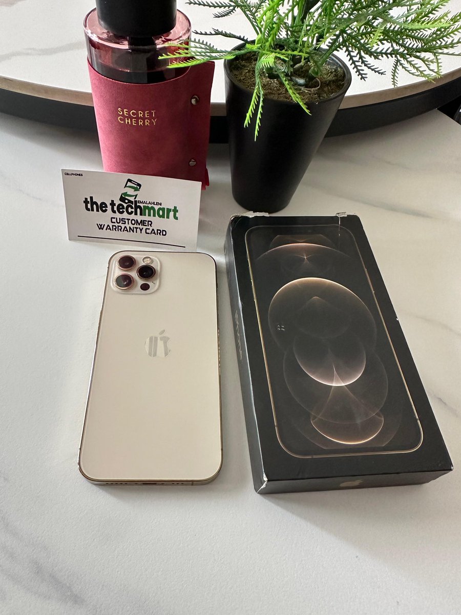 TheTechMart3's tweet photo. THETECHMART |SECUNDA|

☑️iPhone 12 Pro Gold 128GB

☑️R10 500

iPhone 12 Pro in stock✅Condition is GREAT 🔥. Phone comes with box and  original Apple charger cable 🔌.iCloud unlocked. Open to all SA 🇿🇦 networks ✅ 

✅DM/WHATSAPP us on: 071 662 3565 
(Secunda) https://t.co/R7kxL2YYbK