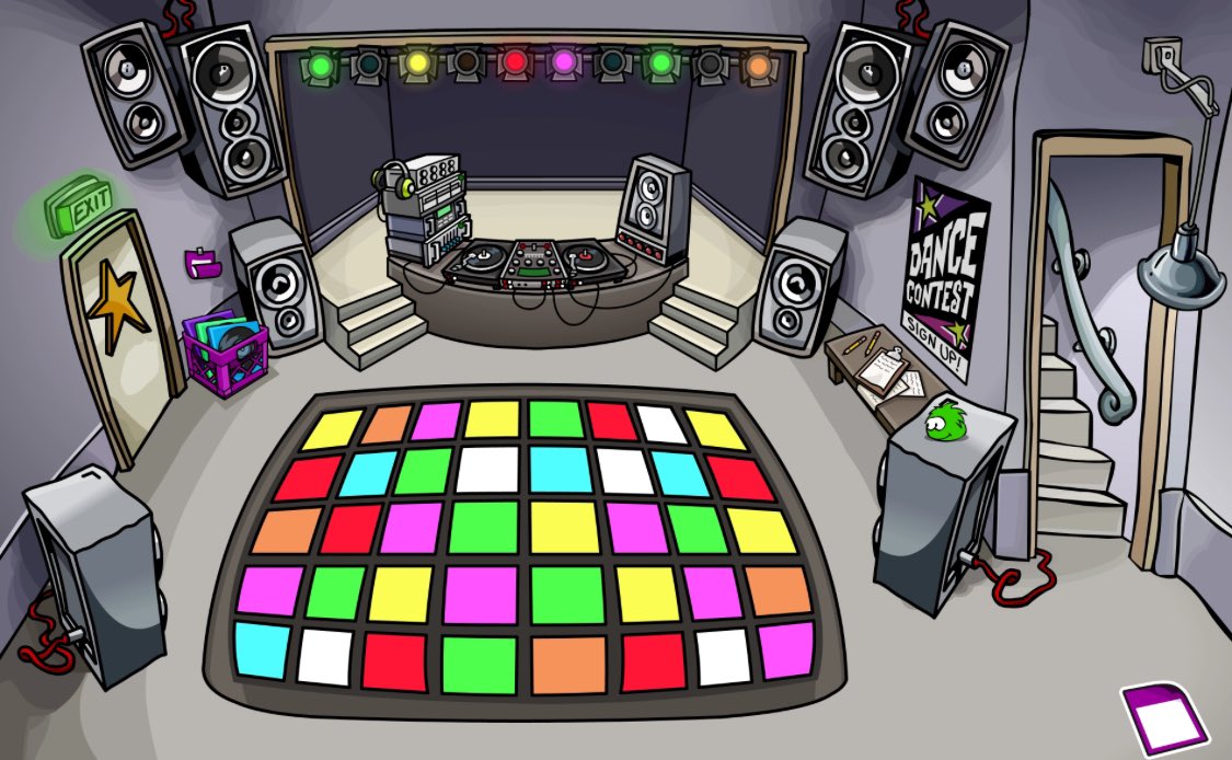 Questying's tweet image. What do you call this room? Night Club or Dance Club (poll below)