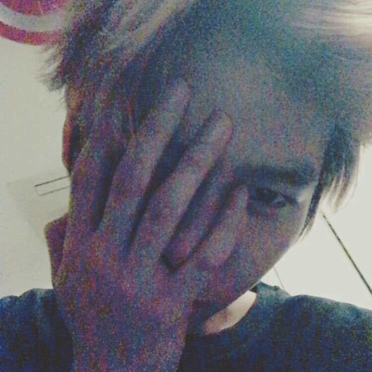 bhnklyn's tweet photo. 그 시절 변백현 셀카 https://t.co/LigrR6VcMQ