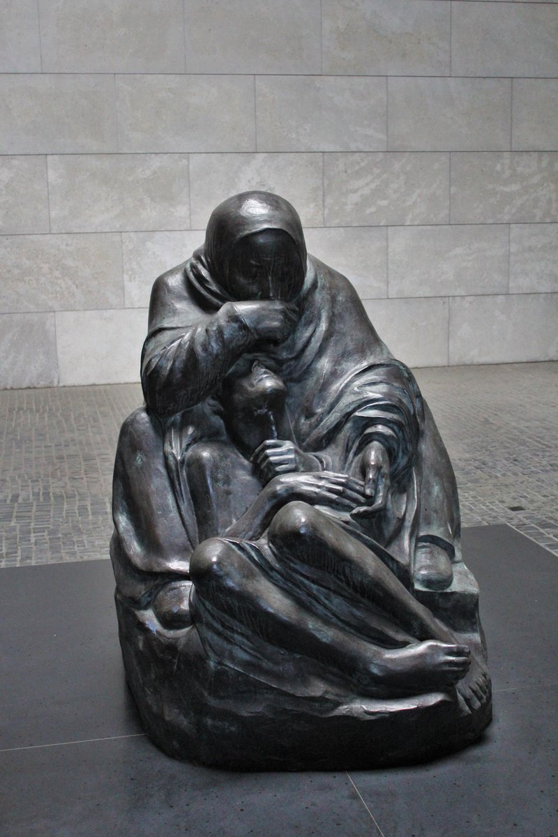 #WOMENSART tweet media