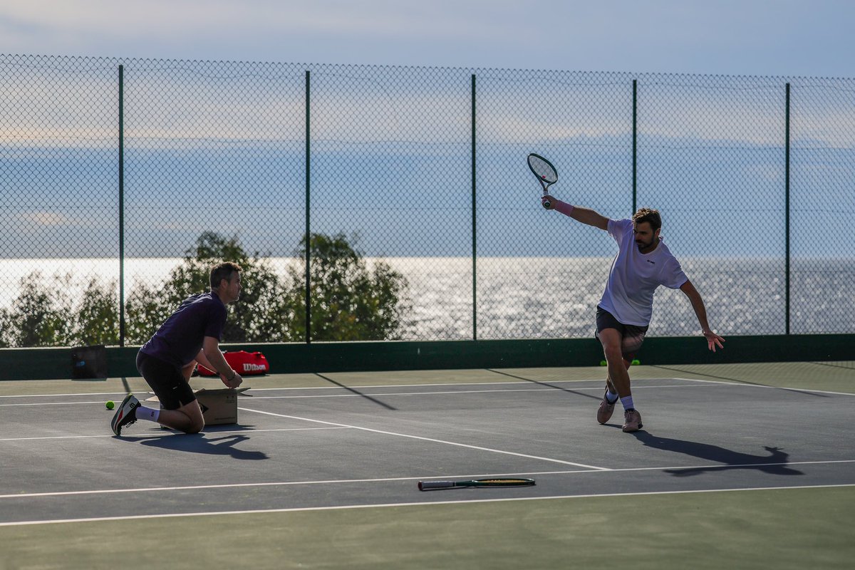 stanwawrinka's tweet image. Building up for another season ♟️🎾⏳🔋🔜2️⃣0️⃣2️⃣5️⃣🙏🏻❤️
#letspush #hardwork #passion #trusttheprocess
