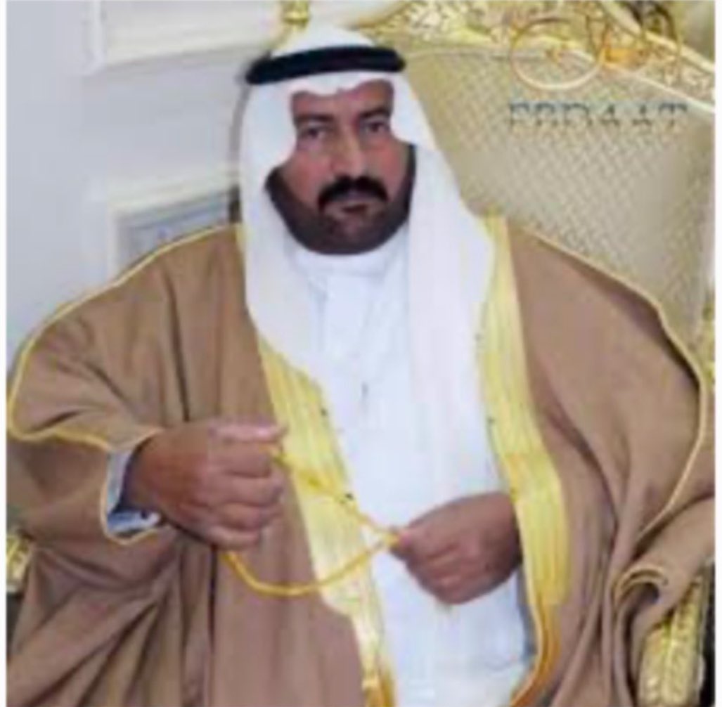 Alomq_1's tweet photo. رجل الأعمال سعود بن غنيم الشاطري، عضو اللجنة المنظمة لمخيم الاد شاطر الربيعي، هو مثال للتفاني والإخلاص في خدمة القبيلة، دائمًا موجود ومبادر في أي عمل يخدم مصلحة القبيلة. سخاؤه وأياديه البيضاء، بالإضافة إلى قلبه النقي، تجعل من جهوده منارة تضيء طريق النجاح. 
#شكرًا_سعود_غنيم https://t.co/6PvIrFCNPq