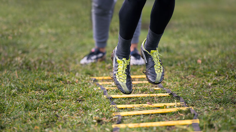 SeniorFit_Org's tweet image. Boost your fitness with these top agility ladder drills! Burn calories fast, improve coordination, and elevate your workout intensity. Ready to level up?

For More Details: seniorfitness.org/best-agility-l…
#FitnessGoals #AgilityLadder