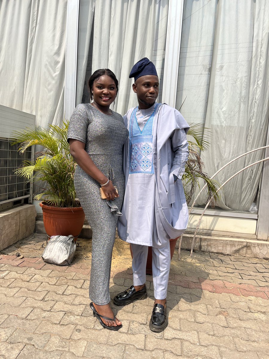 alabibusayo_'s tweet photo. Was a wedding guest with my hubby @Halah_bee yesterday https://t.co/v2VgDXdmOd