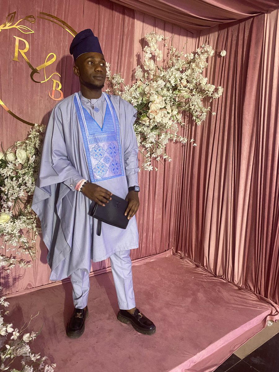 alabibusayo_'s tweet photo. Was a wedding guest with my hubby @Halah_bee yesterday https://t.co/v2VgDXdmOd