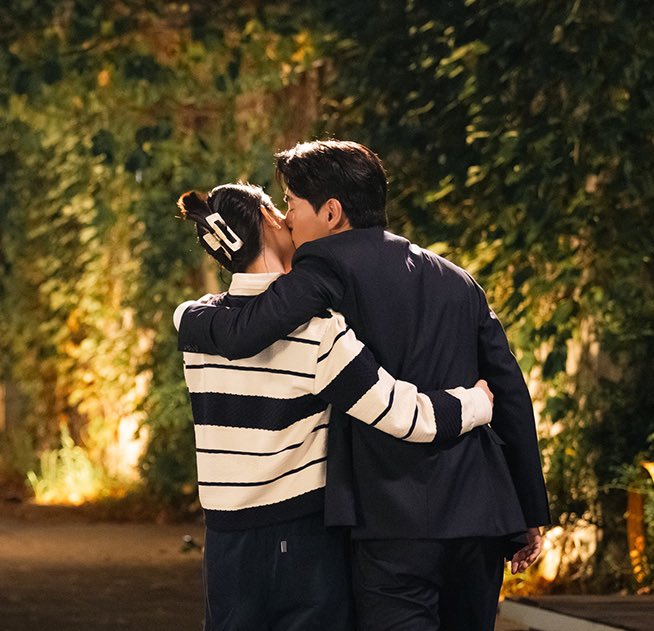 itsmenna___'s tweet photo. Themmm😭😭🫶🏻🫶🏻
#신혜선 #ShinHaeSun #이진욱 #LeeJinWook #나의해리에게 #ToMyHaeri #DearHyeri https://t.co/mlg5k9C4Jx
