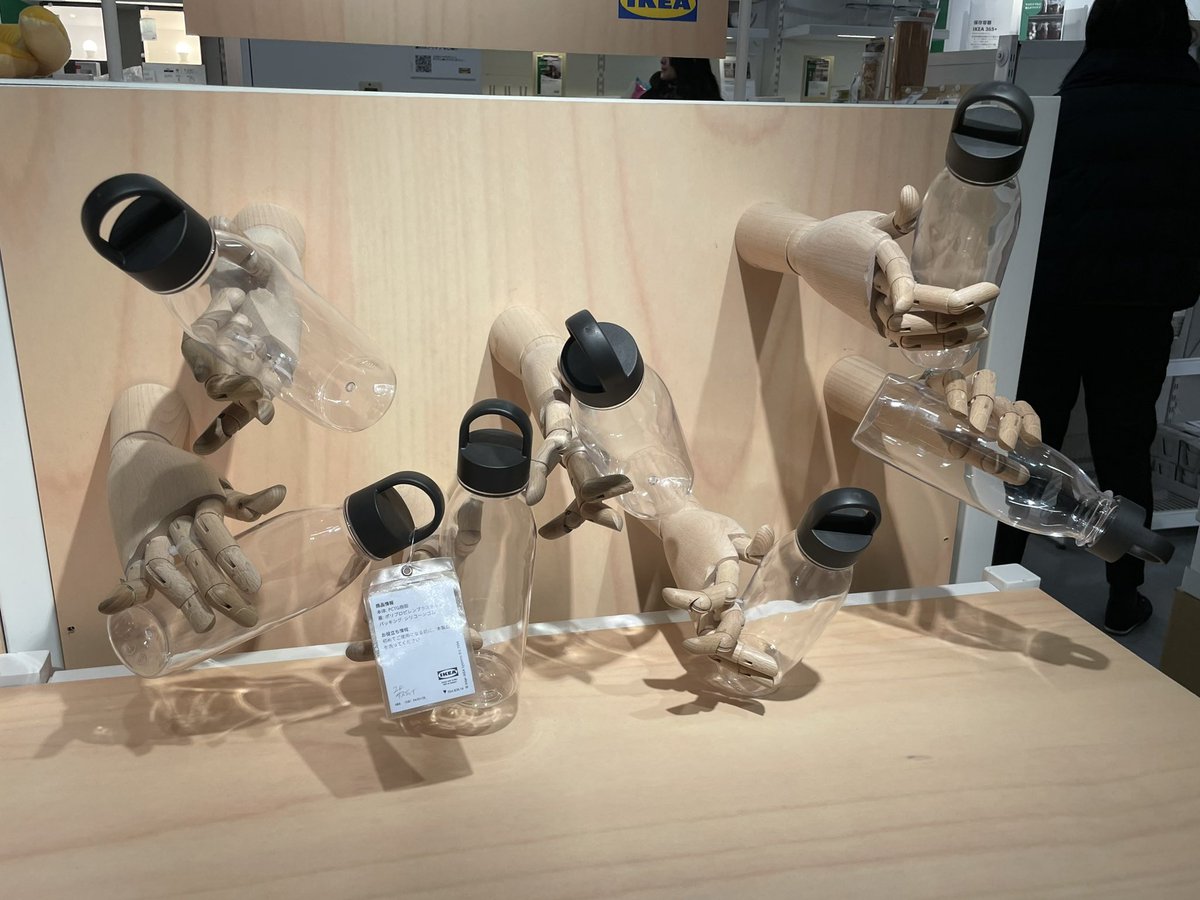 mite_meeya's tweet photo. IKEAの展示ホラゲ https://t.co/WKzcyjGxYH