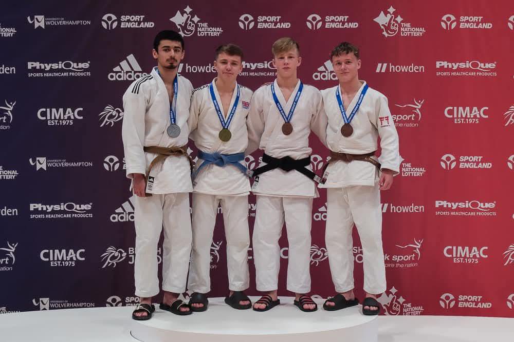 Junior British Championships 🇬🇧

Results update: 

Millie Bayliss -63kg British Champion!🥇
Lola Hodson-52kg 🥈
Paige Keane -70kg 🥉
Evan Price -55kg 🥉

Congratulations 👏 🏴󠁧󠁢󠁷󠁬󠁳󠁿🥋🔥

#JudoCymru