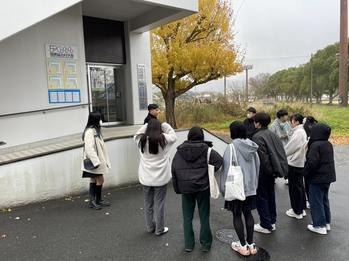 hiruandondemo's tweet photo. 今日は山口大学教育学部学生団体「まなびのつながりプロジェクト」と国際総合科学部公認学生サークル「Palet's」が協働開催する「冬のまなびのつながりプロジェクト」の開催日でした！高校生の方々をお招きして、現在大学生活を送る先輩学生との交流やキャンパスツアー、講義体験が行われました(^^) https://t.co/qwXssuTQgY