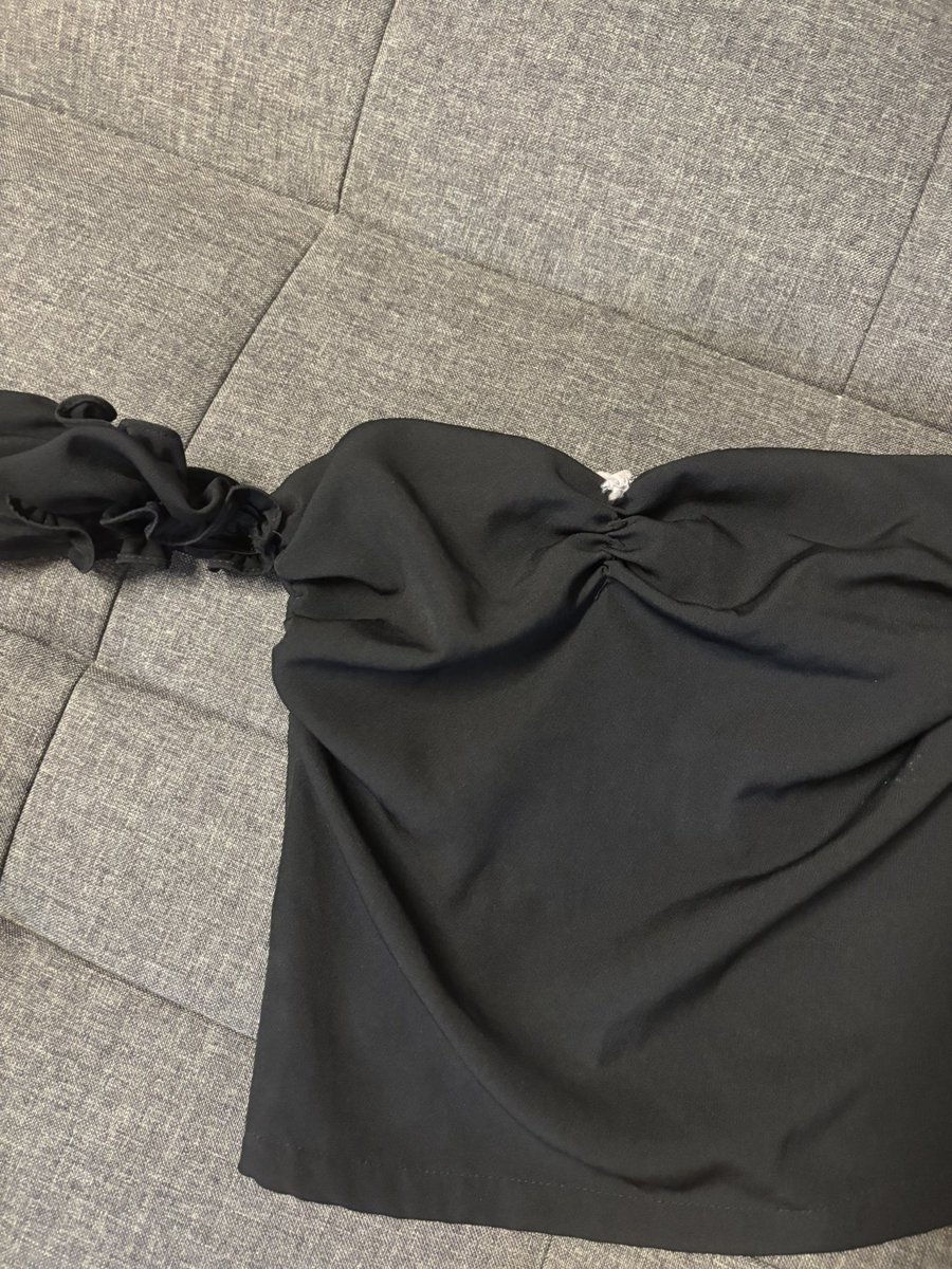 LPrakrobkit's tweet photo. ⭐️ nusa คอลนี้น่ารัก

💕 60

🧚‍♀️ ตน: - โบว์ไม่สวยหด

#ส่งต่อเสื้อผ้า #ส่งต่อเสื้อผ้ามือสอง #โล๊ะตู้ #ส่งต่อเสื้อผ้ามือ2 #เสื้อสายเดี่ยว #เสื้อผ้ามือสอง #เสื้อผ้ามือ2 #ส่งต่อเสื้อผ้าสภาพนางฟ้า https://t.co/vcQ5s65IJl