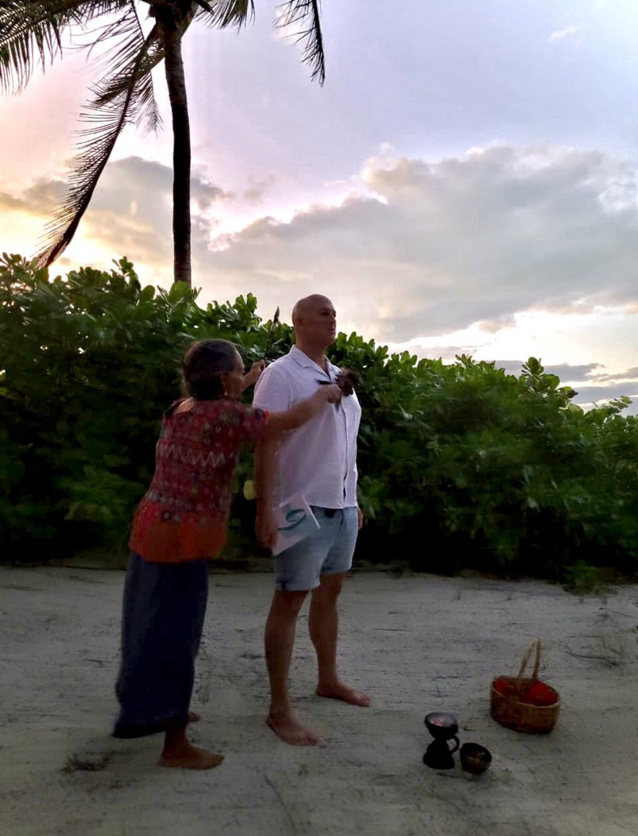 Here in the Yucatán Peninsula where Mesoamerican Shamans are the keepers of Indigenous knowledge passed down over thousands of years.

𝘌𝘭𝘦𝘷𝘢𝘵𝘦 𝘺𝘰𝘶𝘳 𝘤𝘰𝘯𝘴𝘤𝘪𝘰𝘶𝘴𝘯𝘦𝘴𝘴 𝘢𝘯𝘥 𝘺𝘰𝘶 𝘦𝘭𝘦𝘷𝘢𝘵𝘦 𝘺𝘰𝘶𝘳 𝘳𝘦𝘢𝘭𝘪𝘵𝘺.

#consciousleadership #time4humanity