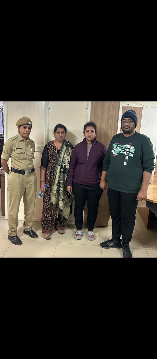 glocal_updates's tweet photo. 🚨🚨BREAKING : Atul Subhash’s wife Nikita Singhania, her mother &amp; her brother arrested by Bengaluru Police from Gurugram and Prayagraj. 

Pray that they never come out of jail. Blood is on their hands. https://t.co/IbkSQ2wN7p