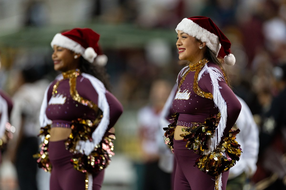 Humble ISD (@humbleisd) on Twitter photo 📸: Playoff football wouldn't be the same without <a href="/HumbleISD_SCHS/">Summer Creek High</a> band, cheerleaders, JROTC cadets and <a href="/schs_starlettes/">Starlettes ✨</a> bringing the Bulldog spirit all night and all season long! #txhsfb 📸: Playoff football wouldn't be the same without <a href="/HumbleISD_SCHS/">Summer Creek High</a> band, cheerleaders, JROTC cadets and <a href="/schs_starlettes/">Starlettes ✨</a> bringing the Bulldog spirit all night and all season long! #txhsfb