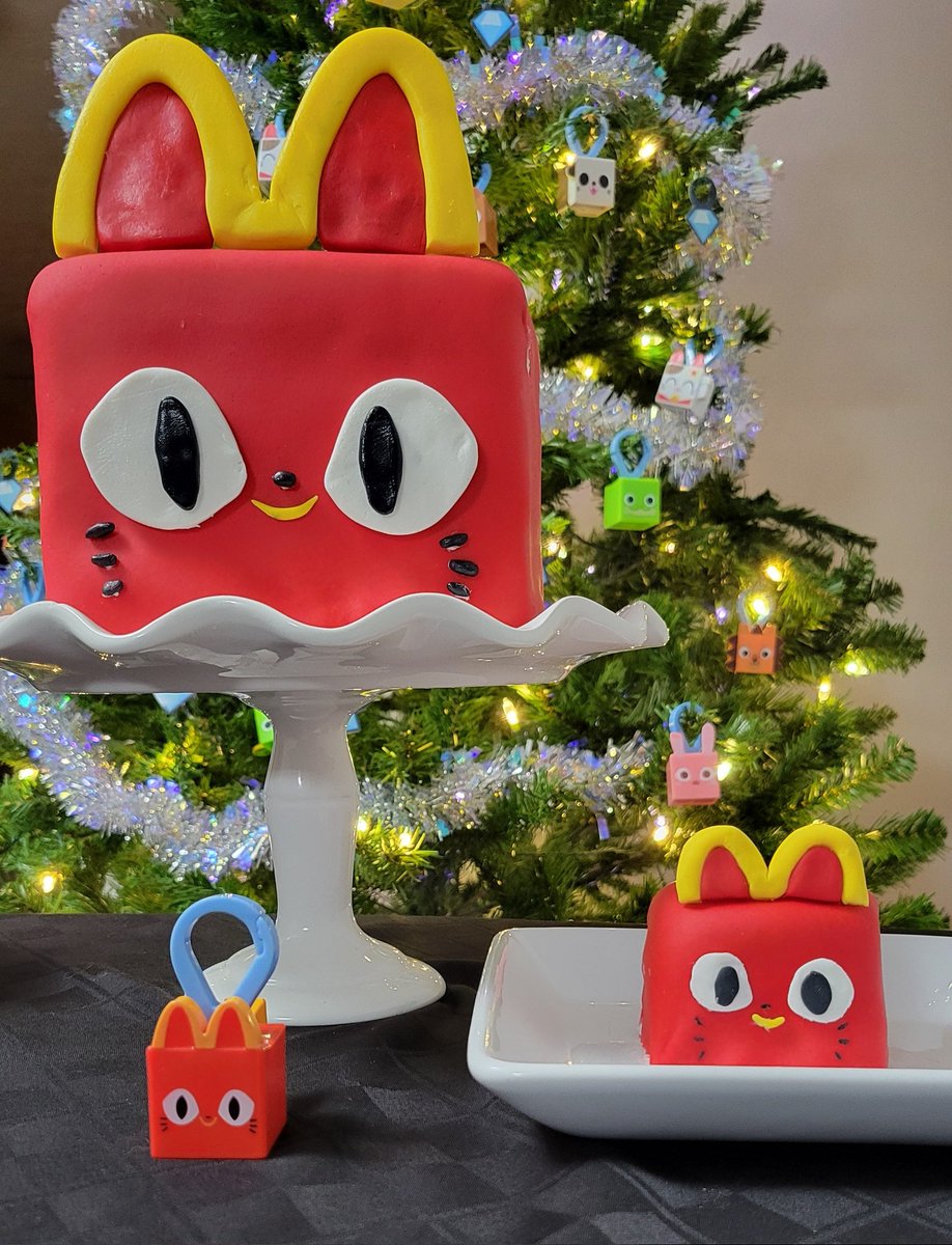11Bic22's tweet photo. He wanted a McDonald's Pet Simulator Cat Birthday cake. His sister made another beautiful memorable  cake.  One cake to keep and one cake to share.  Happy 9th Birthday! 🧡@BuildIntoGames @phatmojo @HuinGuillaume https://t.co/F85u7B8iFs
