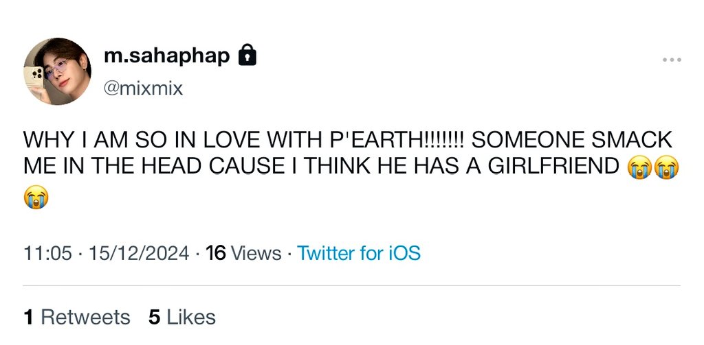 illegeeerl's tweet photo. #EarthMix short socmed au where Mix is crushing on Earth, a senior, and thinks that he def does not have a chance, so he admires him from afar.

Not until a page posts something that completely changed everything. https://t.co/mcMLllPR7g