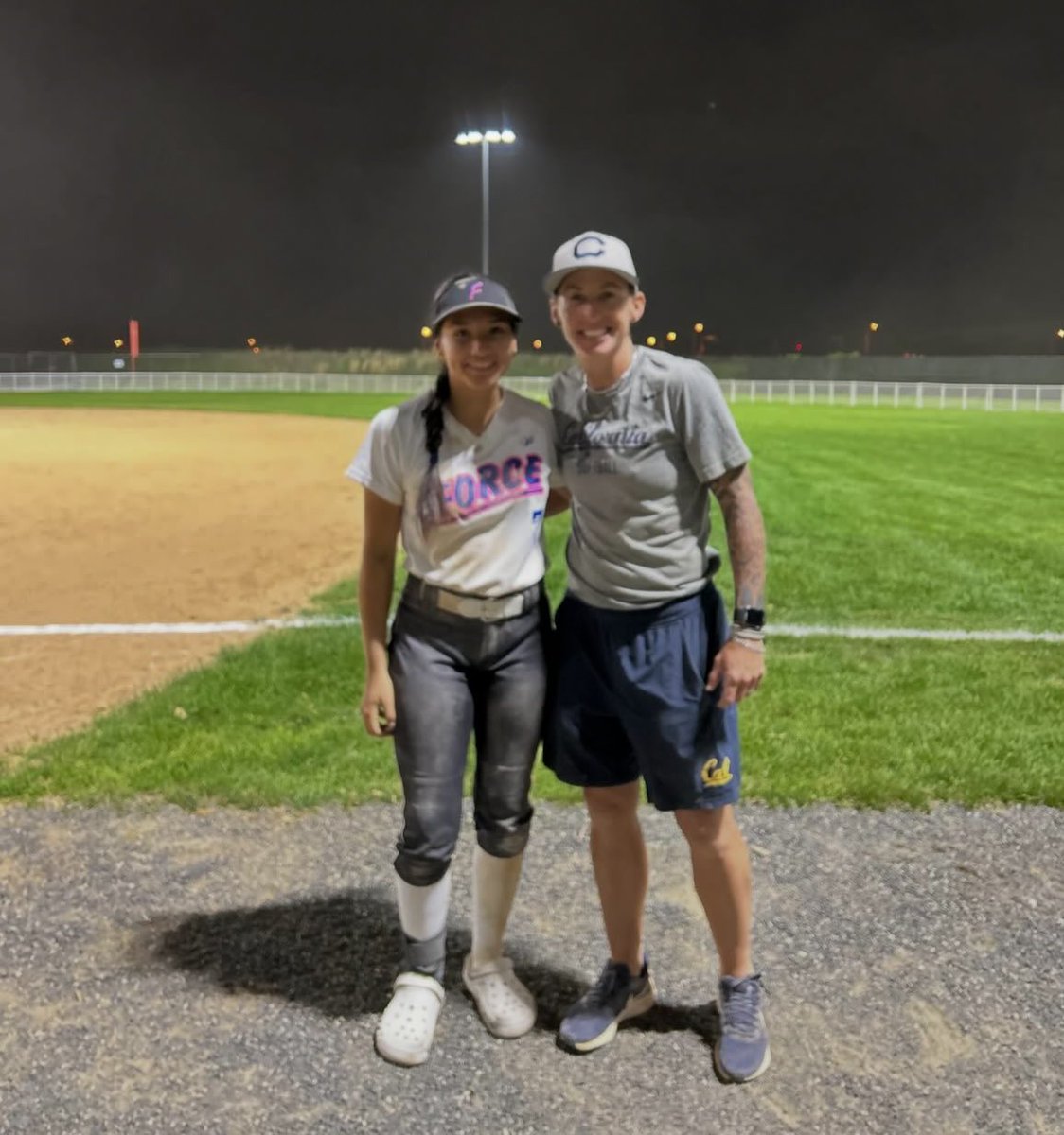 RaynieRamirez09's tweet photo. In the Bay Area and so excited to attend the UC  Berkeley softball camp on Sunday. Here’s a throwback pic I took with @CoachSpencerCal after the @CalSB camp in Colorado earlier this year. Can’t wait to work with @BTelesco2 again! #softball https://t.co/X68bLjxf3m