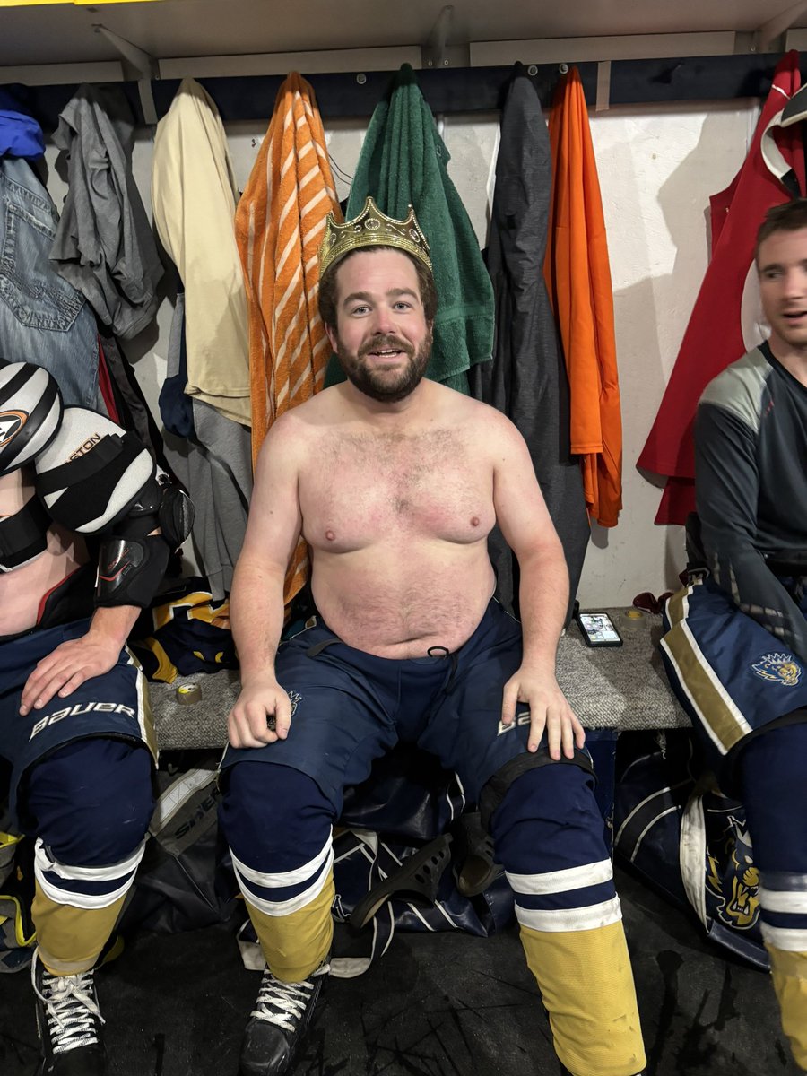 Neilburg Monarchs tweet media