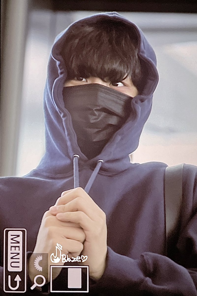 Blaze_pwj's tweet photo. 241208 홍콩공항 애기 잘가❤️
#AB6IX #에이비식스 #박우진 #PARKWOOJIN https://t.co/DIJJB8KrKu
