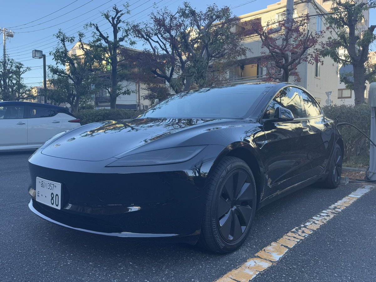 DMF__official's tweet photo. 自家用車の前後ランプにフィルム施工していただきました。hecatechさん有難う御座いました。 #TESLA https://t.co/8LmL9W4tVG