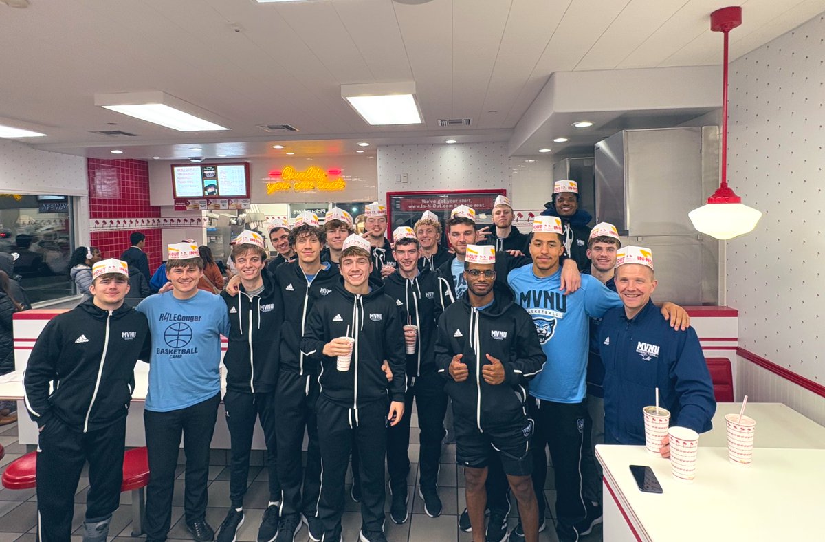 RULECougar's tweet photo. On the road @ The Cal Maritime Keelhaulers 🏀🚊 https://t.co/UefCBE42rx