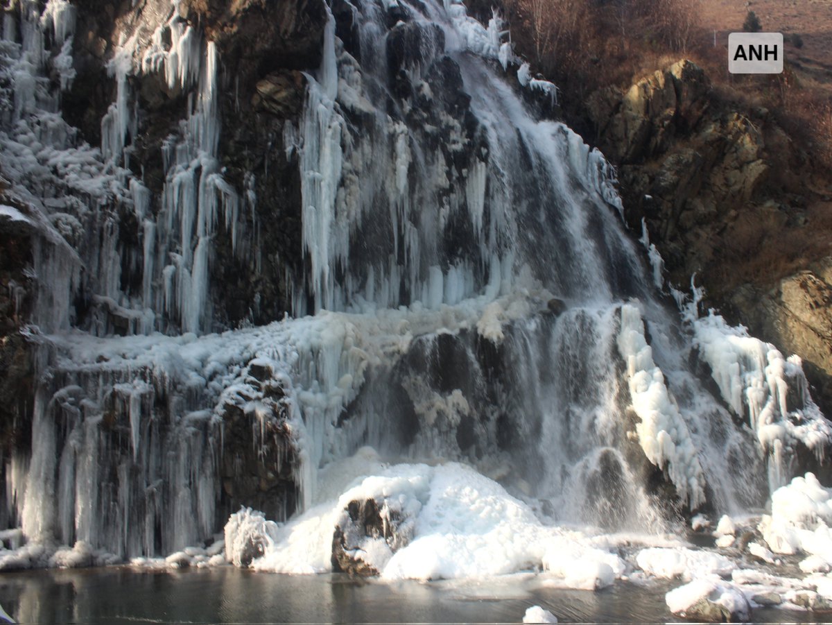AsianNewsHub's tweet photo. Frozen beauty of Drang, Tangmarg: Nature’s winter charm in North Kashmir
Photos #Sahilmir https://t.co/uXJfRUQrbH