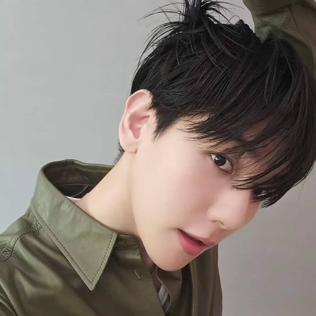 Asian Pop Music Awards 2024: People’s Choice Award  #APMA2024 #PineappleSlice  #BAEKHYUN 
<a href="/APMAHK/">APMA OFFICIAL</a>