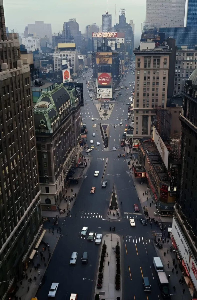 HappyIsWack2me's tweet image. Bronx, NY 1967