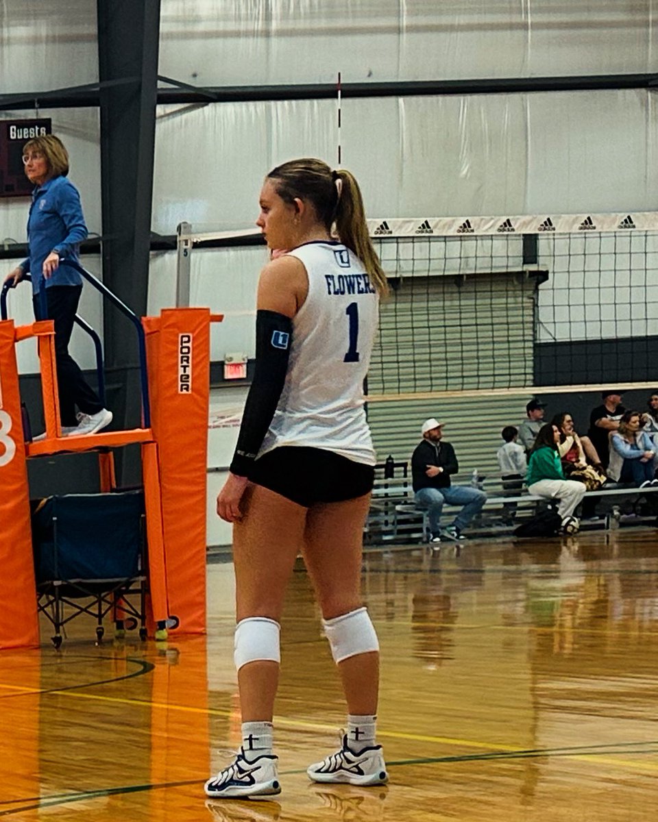 flowers_ava28's tweet photo. Everything I do is for gods glory and not my own. I am exactly where I need to be ❤️ #1United #walkwithfaith #volleyballintexas https://t.co/K4gXQ3cAvS