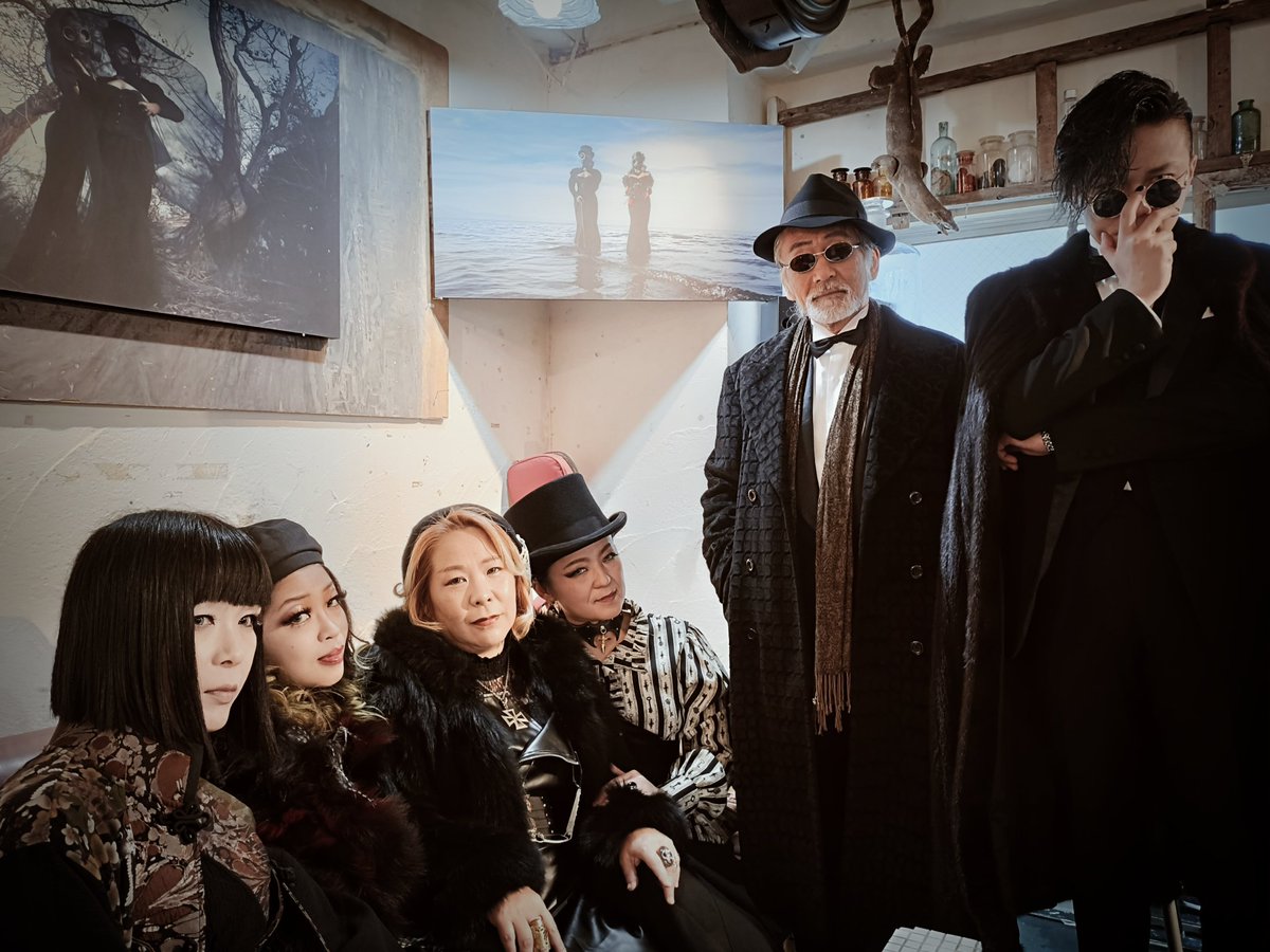 Keiko Aoi Photo Exhibition
🪷In a destroyed World 🪷
12.2-12.22

本日、このメンバーで十三へ

また、お会い致しましょう💗

#アナムネ
<a href="/DokukeSyojyo/">Mi-ko</a>
<a href="/hakubyaku/">白群♦️</a>
<a href="/usamimiusako/">おかわりめろ子</a>
<a href="/yohyoh0806/">ニシカワヨウ</a>
<a href="/_Hi_SyO_/">秘書</a>
<a href="/KeikoAoi3/">Keiko Aoi🪩リアポ東京23'24'25各種受賞🏅闇の王展24'シード獲得アナムネ展3位</a>