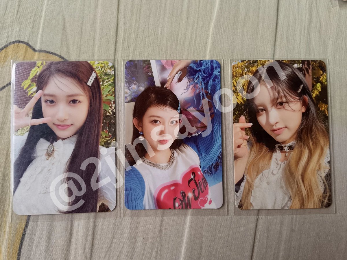 2jinsayoon's tweet photo. wts lfs

⬇️⬇️ Ive Gaeul &amp; Leeseo Set⬇️⬇️

<Prices is in the start of the thread>

Dm if interested

# yujin wonyoung liz ray of sunshine love dive photocard https://t.co/depw6xBT8i