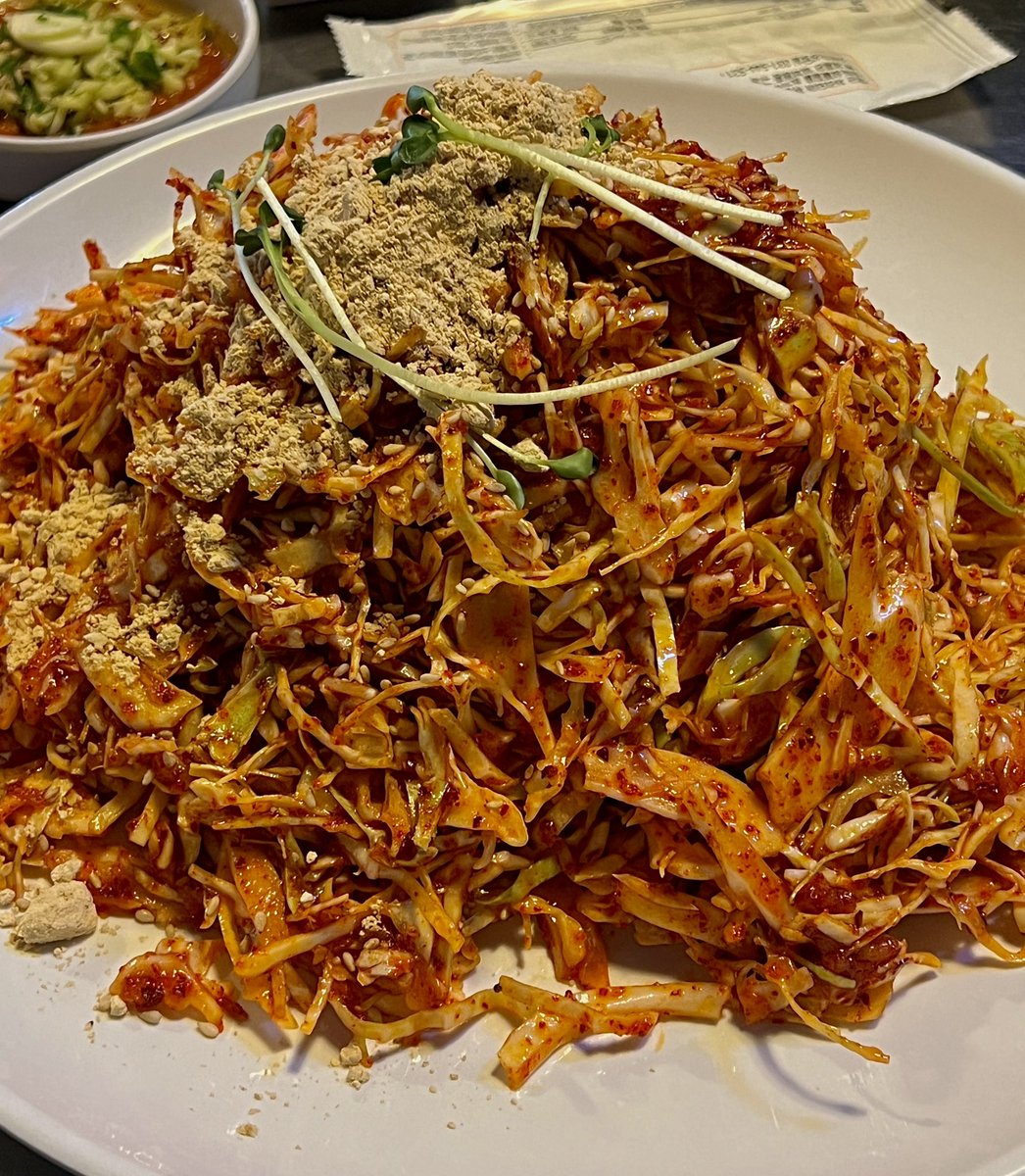 sthisforever's tweet photo. 📍판교 방아깐

바다회사랑갈필요없는맛
“진짜”대방어회
야채무침은 선택이아니라필수고요
매운탕까지시키면 그날이제집에못들어감 https://t.co/LUpq9FA0MV