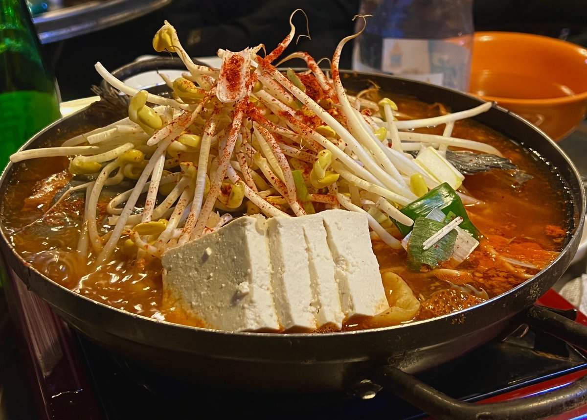 sthisforever's tweet photo. 📍판교 방아깐

바다회사랑갈필요없는맛
“진짜”대방어회
야채무침은 선택이아니라필수고요
매운탕까지시키면 그날이제집에못들어감 https://t.co/LUpq9FA0MV