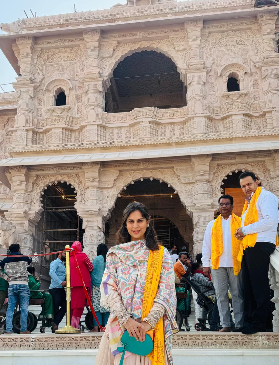 upasanakonidela's tweet image. Thatha taught us that true Sanatan Dharma for us lies in healing with dignity &amp;amp; empathy. 
Inspired by his words we opened a free Emergency Care Centre at the Ram Mandir in Ayodhya.
After successfully serving in Tirumala, Srisailam, Kedarnath, and Badrinath, we are blessed to