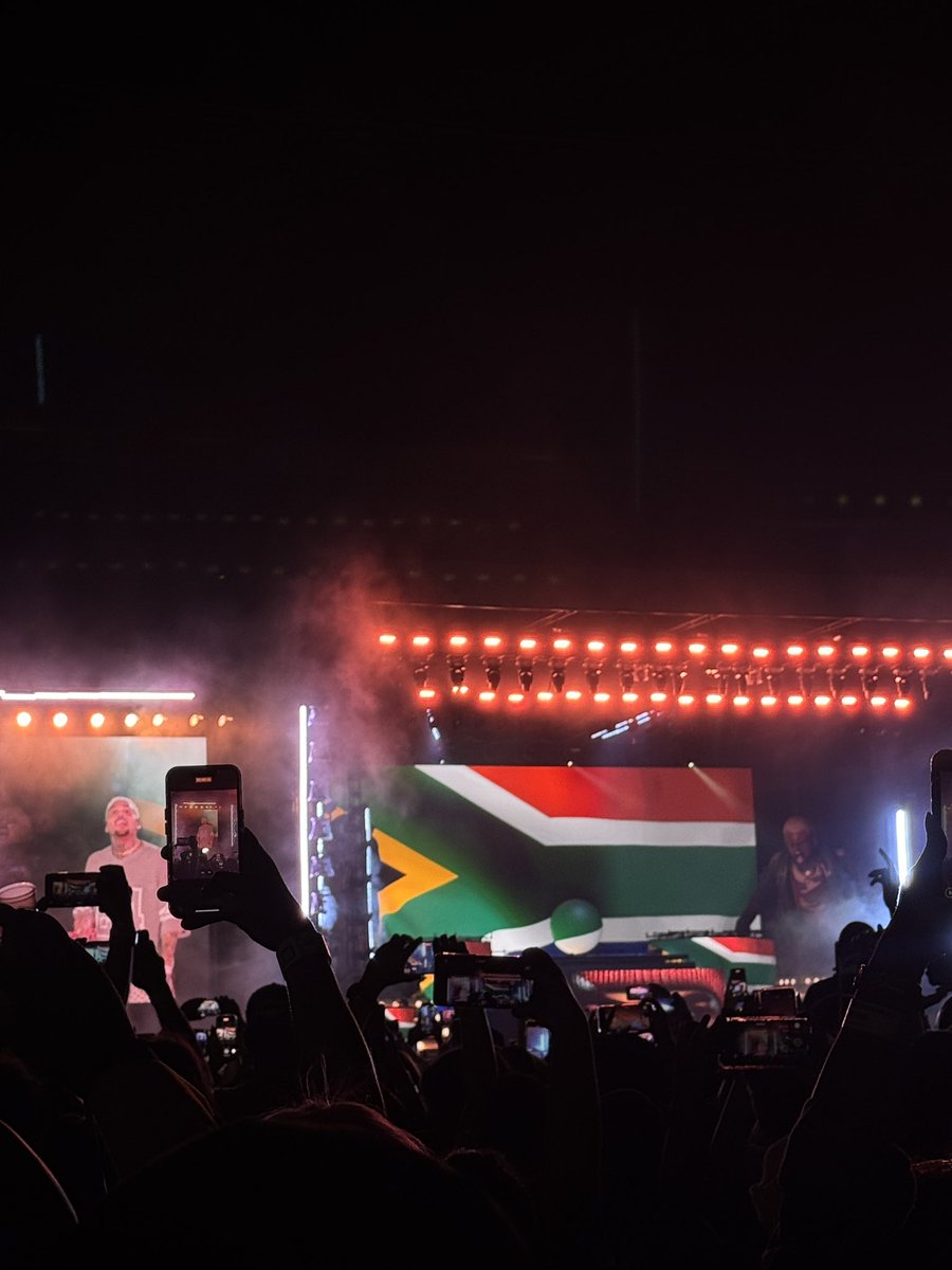 PaballoTshethla's tweet photo. No DNA, just RSA

We came, we saw &amp; what a masterpiece from Breeezy🔥🐐 https://t.co/1IlrW4uSwa