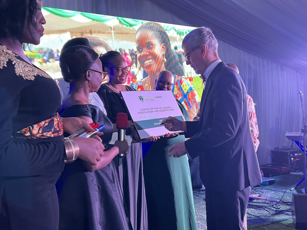 RoseNanyongaCla's tweet image. We had an incredible week celebrating @CIUuga Alumni at the inaugural Alumni Gala and Awards Dinner (#AGAD). It was truly inspiring to hear the remarkable stories of five outstanding alumni who were honored with awards. @AlimahKomuhangi congratulations to you and your colleagues