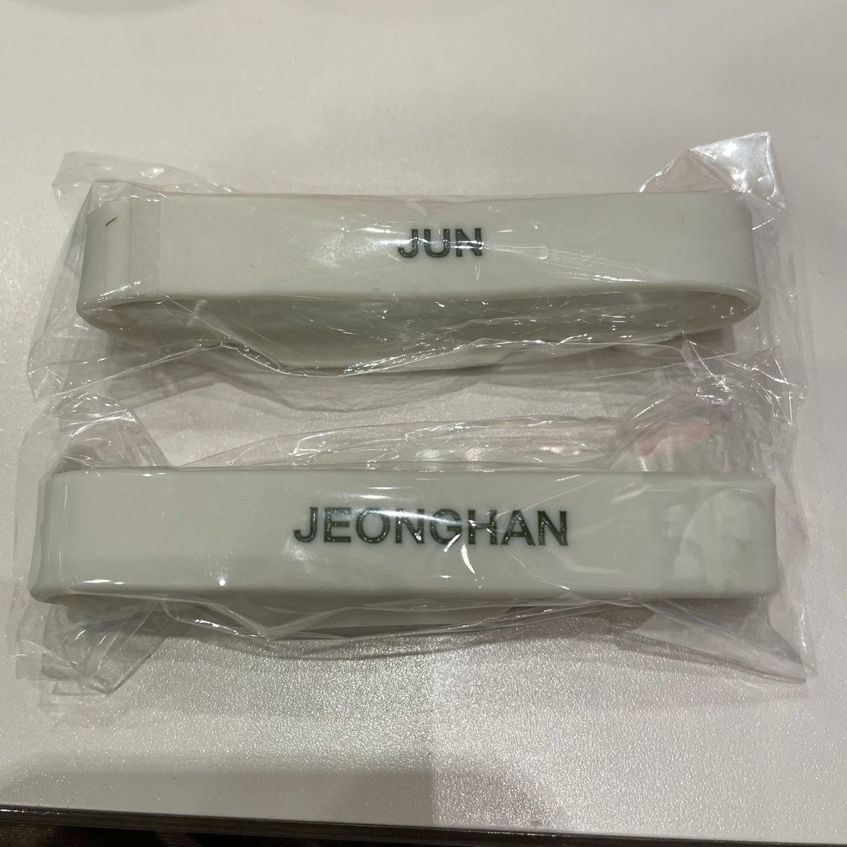 71769w's tweet photo. SEVENTEEN セブチ カプセルトイ ラババン アクキー 交換

譲）ラババン ジョンハン・ジュン

求）ラババンまたはアクキー ウォヌ

本日京セラにて手渡し

お気軽にお声掛けください🥹 https://t.co/yQlfgP7RUR